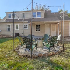 New Listing! 4 Bdrm Plaza Charmer! Pet Friendly!