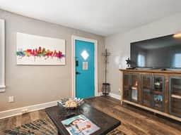 Heart of Westport! 1BR - Image 4