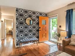 4 Bdrm Getaway with Hot Tub - Image 2
