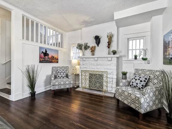 House w/ Excellent Locale. Beautifully remodeled! - Image 2